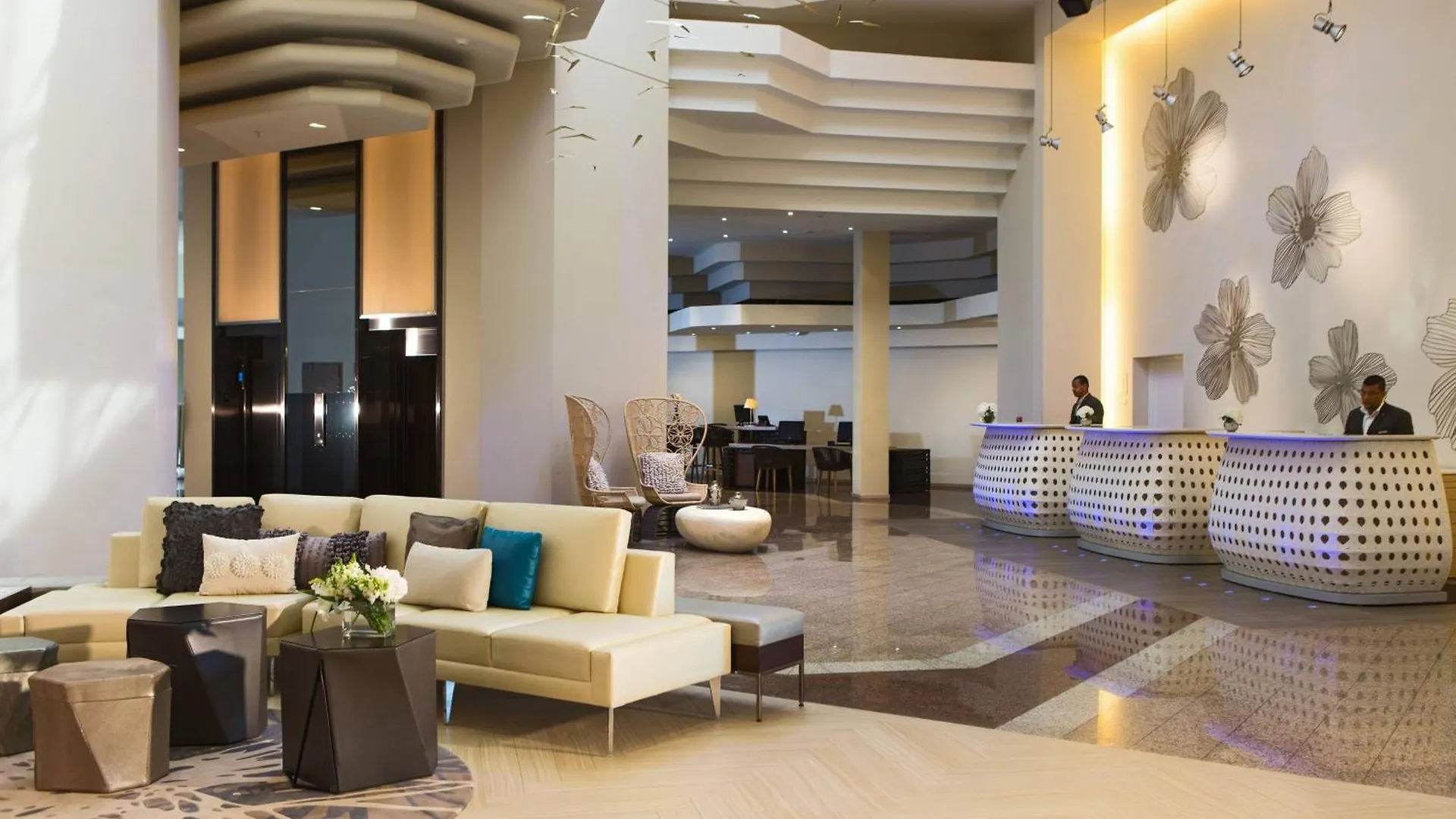 Renaissance Santo Domingo Jaragua Hotel & Casino
